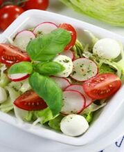 Salată de busuioc